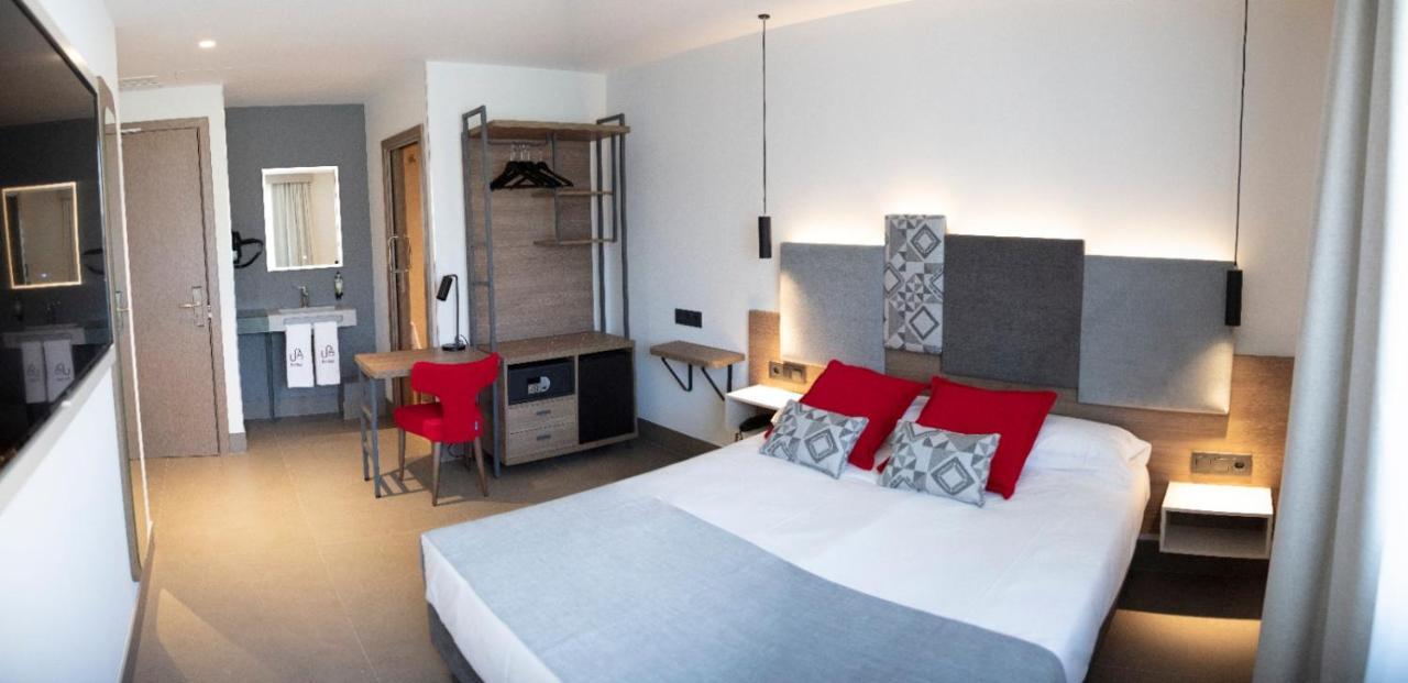 Urban A+++ Hotel Трес Кантос Экстерьер фото